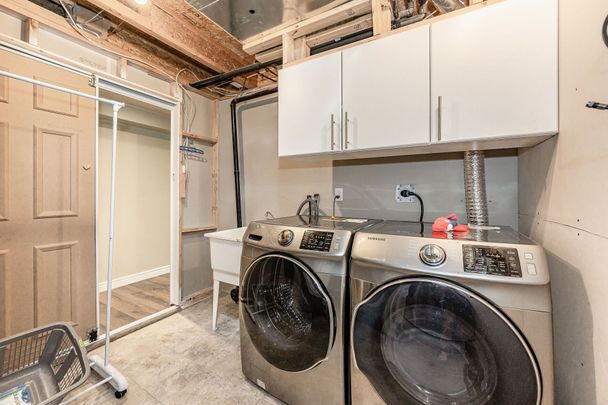 For Lease - 734 Edwards Avenue, Milton, Ontario - Photo 1