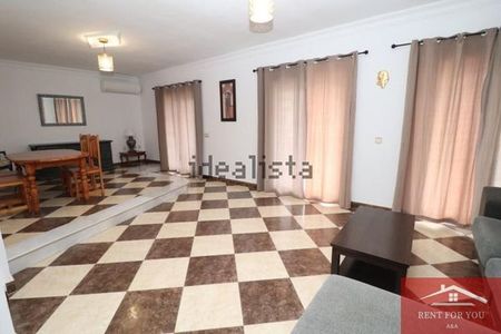 Alquiler de piso en Centro - Photo 5