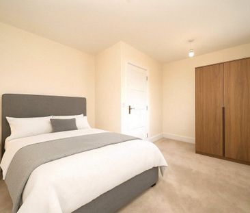 3 bed End Terrace House for rent - Photo 4
