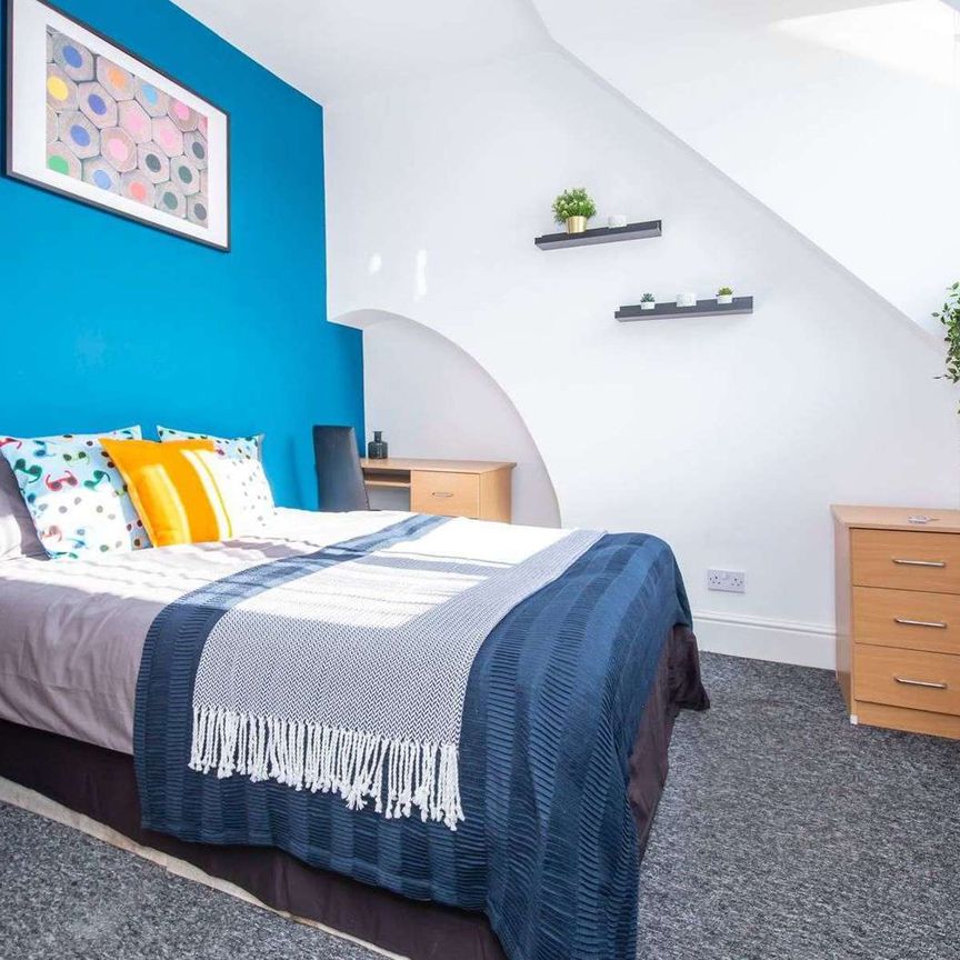 ✨ Bright, Modern Rooms in the Heart of Coventry – Available Now! - Photo 1