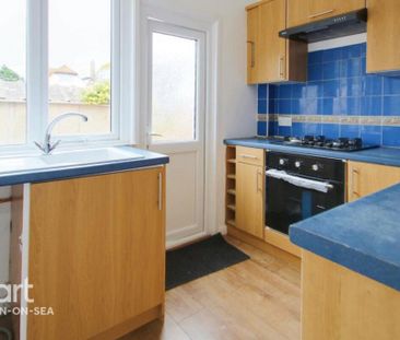 2 bedroom detached house to rent - Photo 2