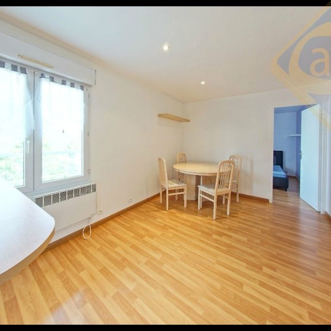 Location Appartement 2 pièces 27m² LE BLANC MESNIL 93150 - Photo 1