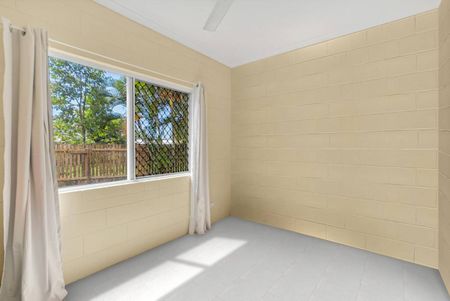 Comfortable Home with Pool, Patio & Powered Shed - Photo 2