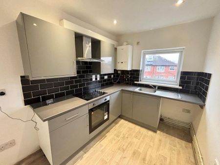 2 bedroom flat to rent - Photo 4
