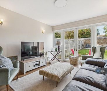 3 bedroom terraced house to rent - Photo 1