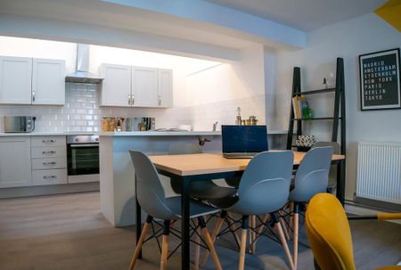 1 bedroom in a house share to rent - Photo 3