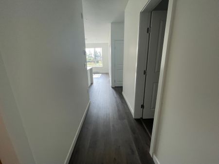 Unit 301- Beautifully Designed/ 2 Bedroom Plus Den Condo at The Grove - Photo 5