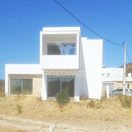 Moradia T3 - Photo 1