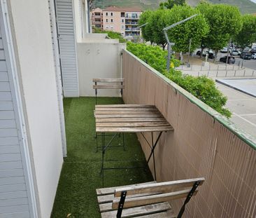 Location Appartement 4 pièces 84m² TAIN L HERMITAGE 26600 - Photo 6