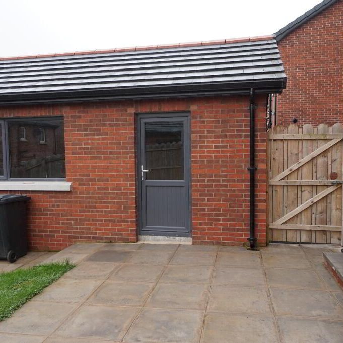 37 Beechcroft, Lurgan, BT66 7GL - Photo 1