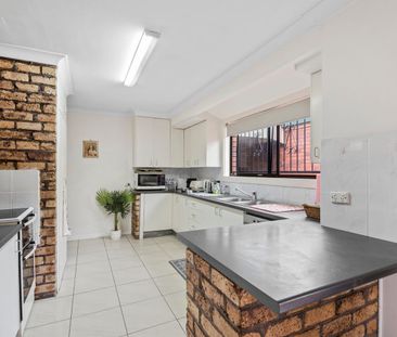 Lowset Close to Westfield - Photo 6