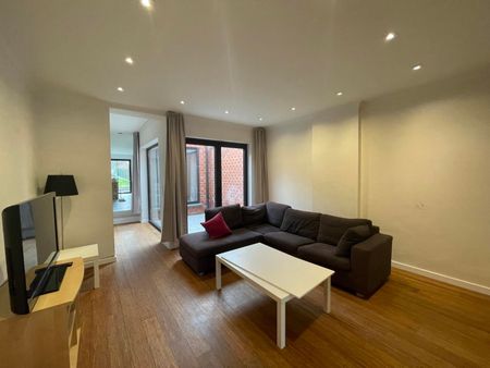 OORDEGEM - Gerenoveerde rijwoning met tuin. - Photo 5