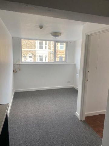 1 Bed Flat, Stapleton Road, BS5 - Photo 4