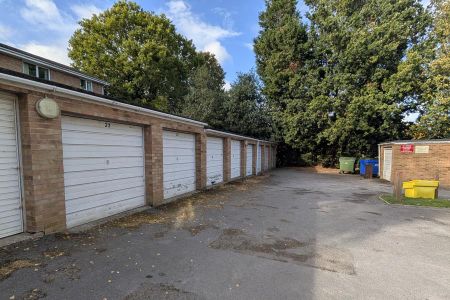 Cedar Drive, Sunningdale, Berkshire, SL5 - Photo 4