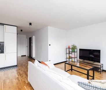 3 pokoje blisko WUM | Dostępne od zaraz! 48 m² - Photo 1