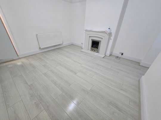 Room in a Shared House, Birmingham, B17 - Photo 1