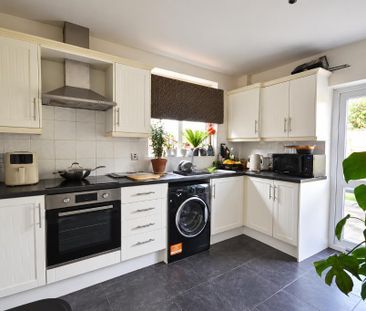 2 bedroom detached bungalow to rent - Photo 4