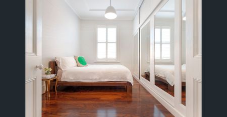 Art-deco style apartment - Photo 3