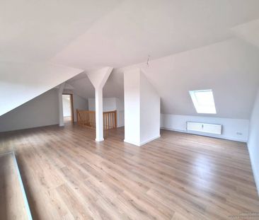 *Frisch renovierte Maisonettewohnung mit Stil und Komfort* - Foto 1