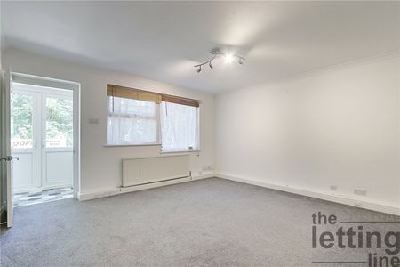 Myddelton Avenue, Enfield, Middlesex, EN1 4AQ - Photo 2