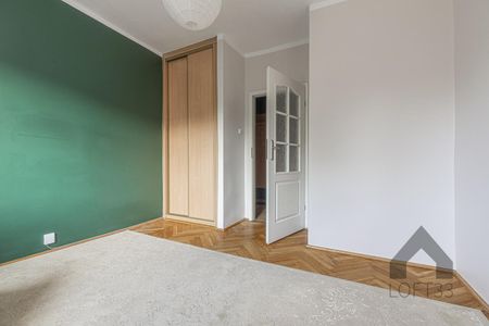 Przestronne mieszkanie do wynajęcia na osiedlu Stałym w Jaworznie | Spacer 3D - Zdjęcie 4