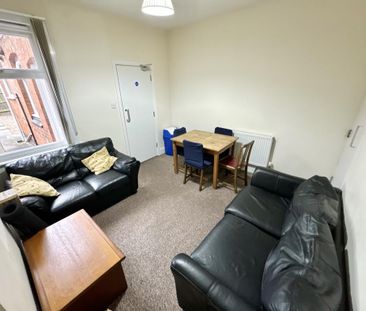 1 bedroom in a house share to rent - Photo 5