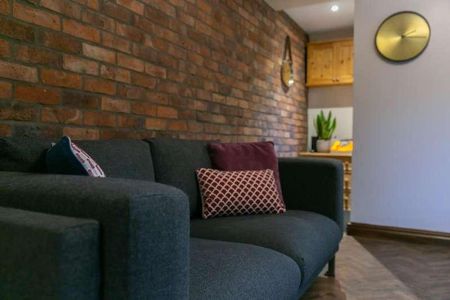 Grundy Street, Stockport, SK4 - Photo 2