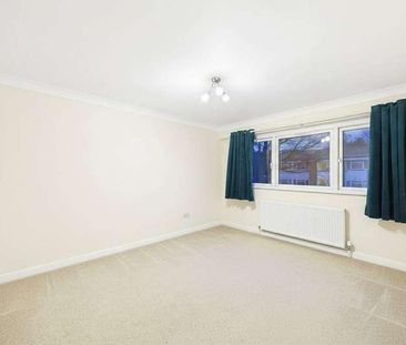 Greenfields, Maidenhead, Berkshire, SL6 - Photo 2