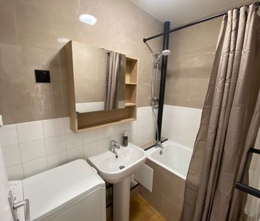 Location Appartement 1 pièce 22m² - Photo 6