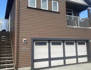 Rare carriage house suite to rent | Calgary - Photo 1