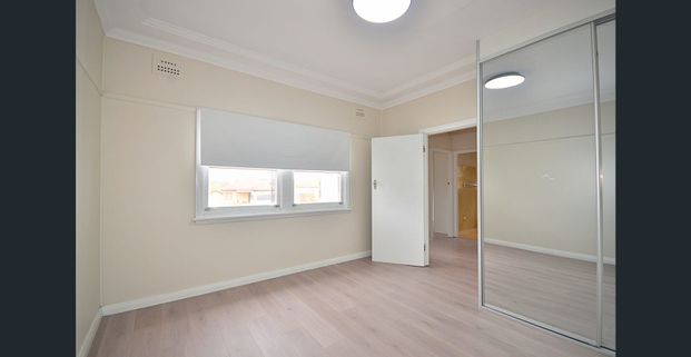 Renovated 2 Bedroom House!! - Photo 1