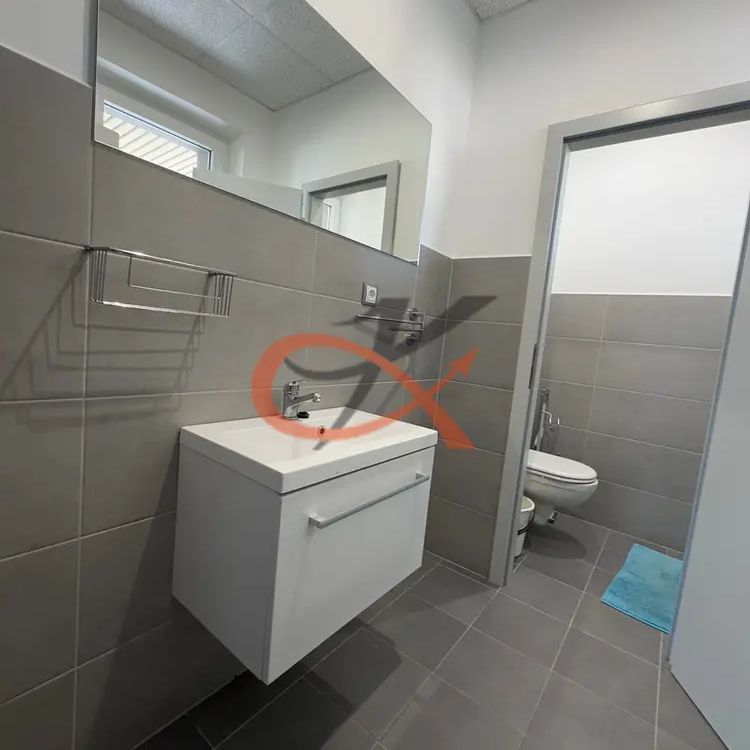 Pronájem prostorného bytu Rožnov pod Radhoštěm - Photo 1