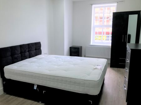 £1,300 PCM, Spacious Two Bedroom Furnished Apartment in Tudor Street, Riverside, Cardiff, CF11 6AH - Photo 3