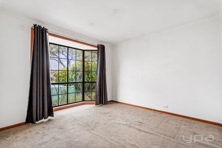 79 Bellbridge Drive, Hoppers Crossing - Photo 3