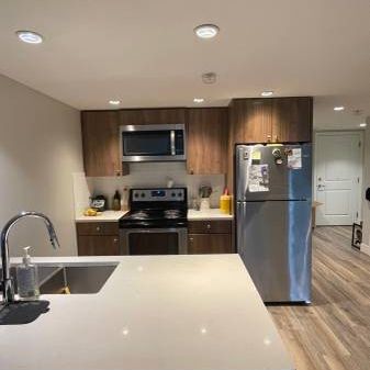 One Bedroom Unit Available- 5656 Victoria Drive - Feb 1! - Photo 3