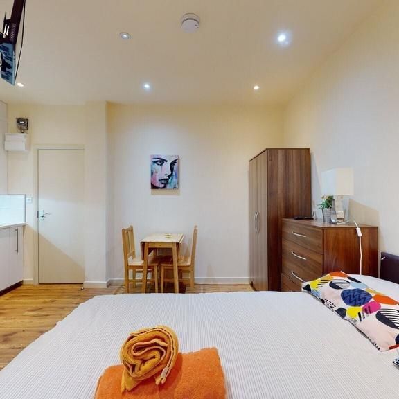 Studio to rent - Photo 1