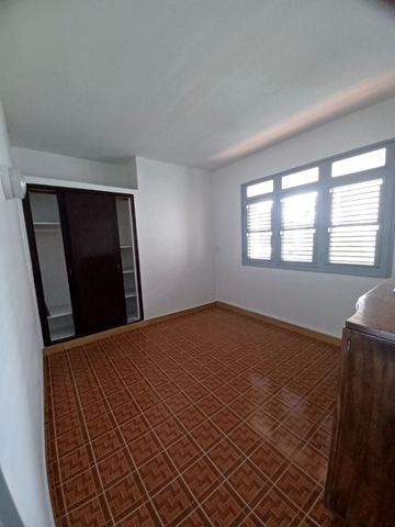 Location Appartement 157m² 5 pièces Fort de france - Photo 2
