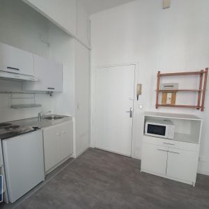 Location Appartement 1 pièce 17m² AGEN 47000 - Photo 2