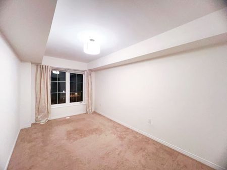 For Lease - 2441 Greenwich Drive Unit# 13, Oakville, Ontario - Photo 4