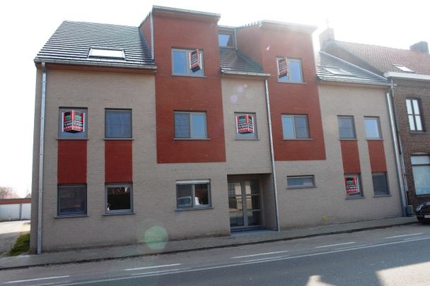 RECENT & COMFORTABEL APPARTEMENT TERRAS EN EEN GARAGE - Photo 1