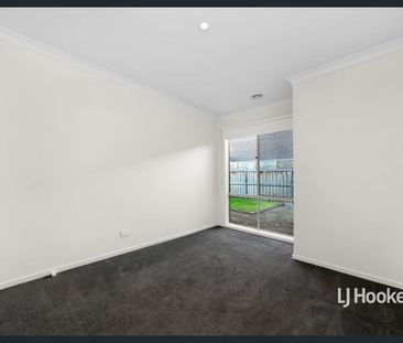 Modern Family Haven in Prime Location! APPLICATIONS NOW OPEN - Photo 2