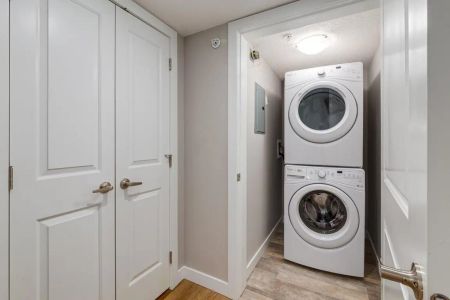 - 2 Bedroom at Harmony - Photo 2