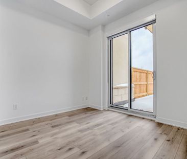 For Lease - 3025 Trailside Drive Unit# 135, Oakville, Ontario - Photo 5