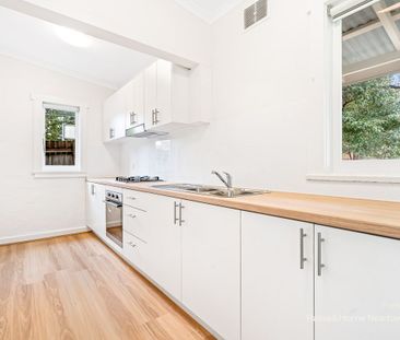 Beautifully Renovated Federation Home with Huge Backyard - Ideal fo... - Photo 4
