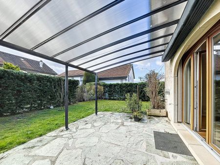 Agréable villa avec jardin à Bernex - Photo 4