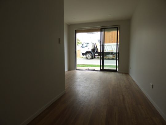 Great 1 Bedroom Apartment - Photo 1