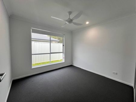 12 Turtle Rise, Bonville - Photo 4