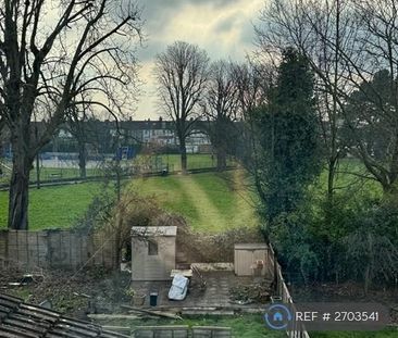 2 bedroom maisonette to rent - Photo 5