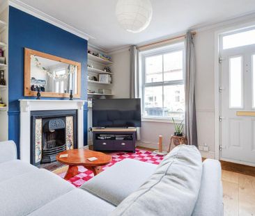 2 bedroom terraced house to rent - Photo 1