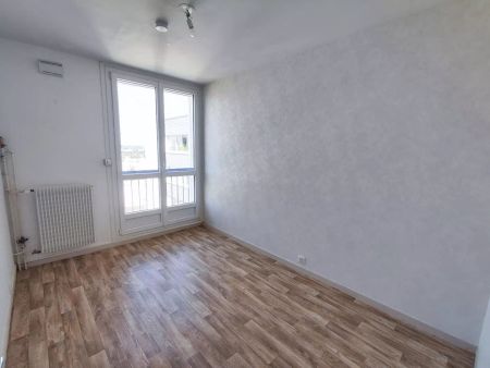 Type 4 de 70.06m² - SAINT PIERRE DES CORPS - Photo 5